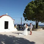 Eleni\'S Apartments